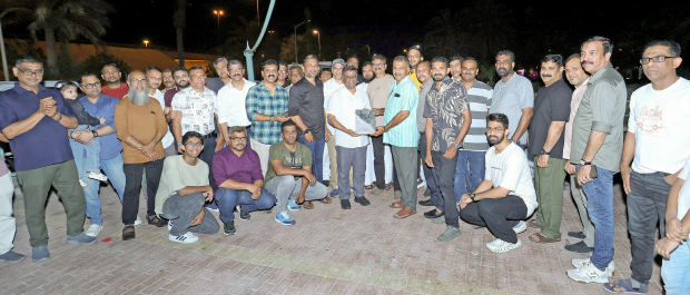 <p><em><strong>Mr Madathil, centre, receives a memento in the presence of BKCK members</strong></em></p>
<p>The unregistered Bahrain Kannur City Kootayma (BKCK) group recently hosted its monthly family gathering at Al Ghous Corniche in Muharraq. The chief guest at the event was the Mayor of Kannur Corporation Muslih Madathil who addressed the gathering, highlighting developments and future plans of the corporation.&nbsp;</p>
<div class="explain-selected-button explain-selected-circle"></div>